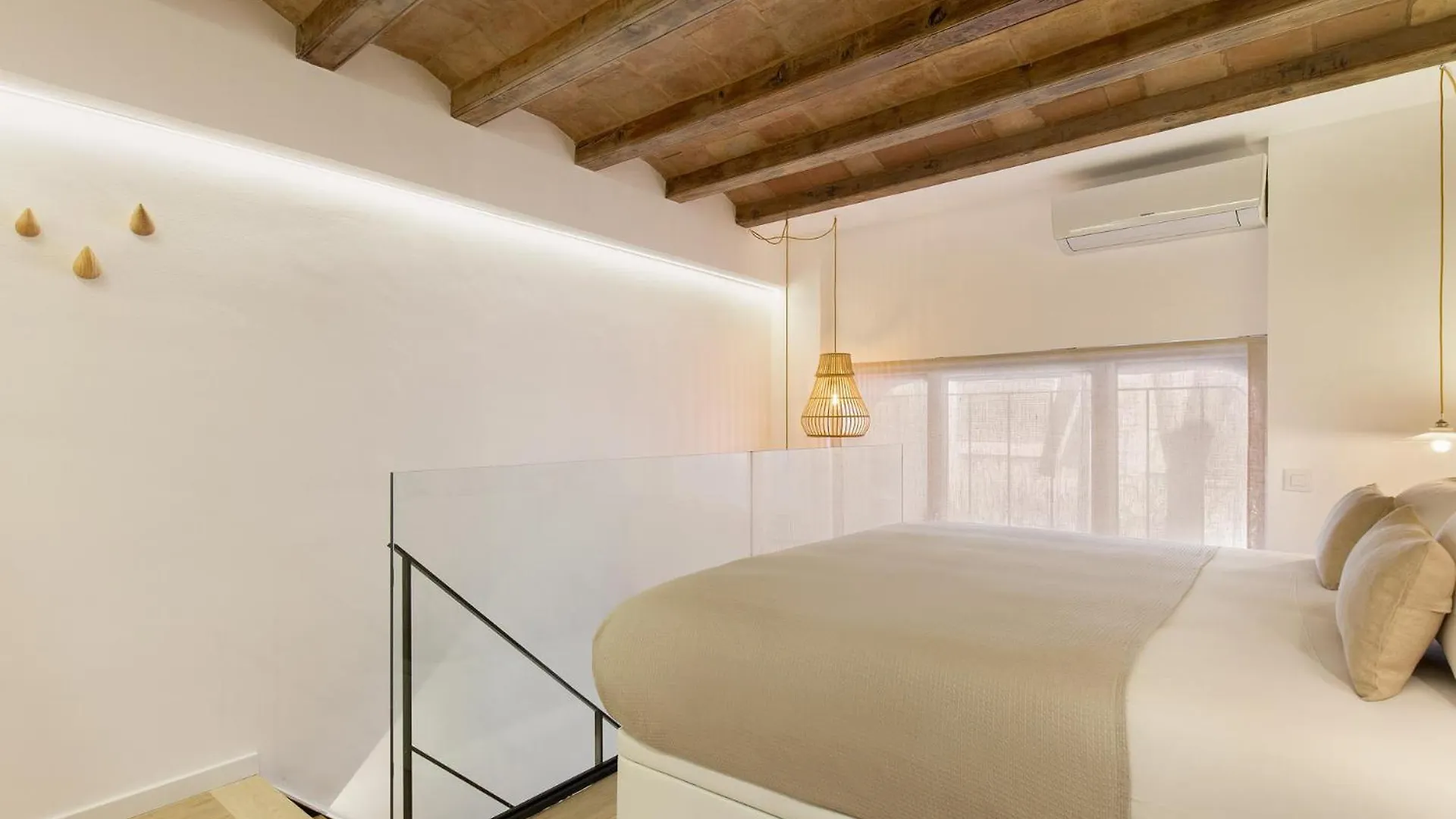 Ola Living Calabria Apartment Barcelona