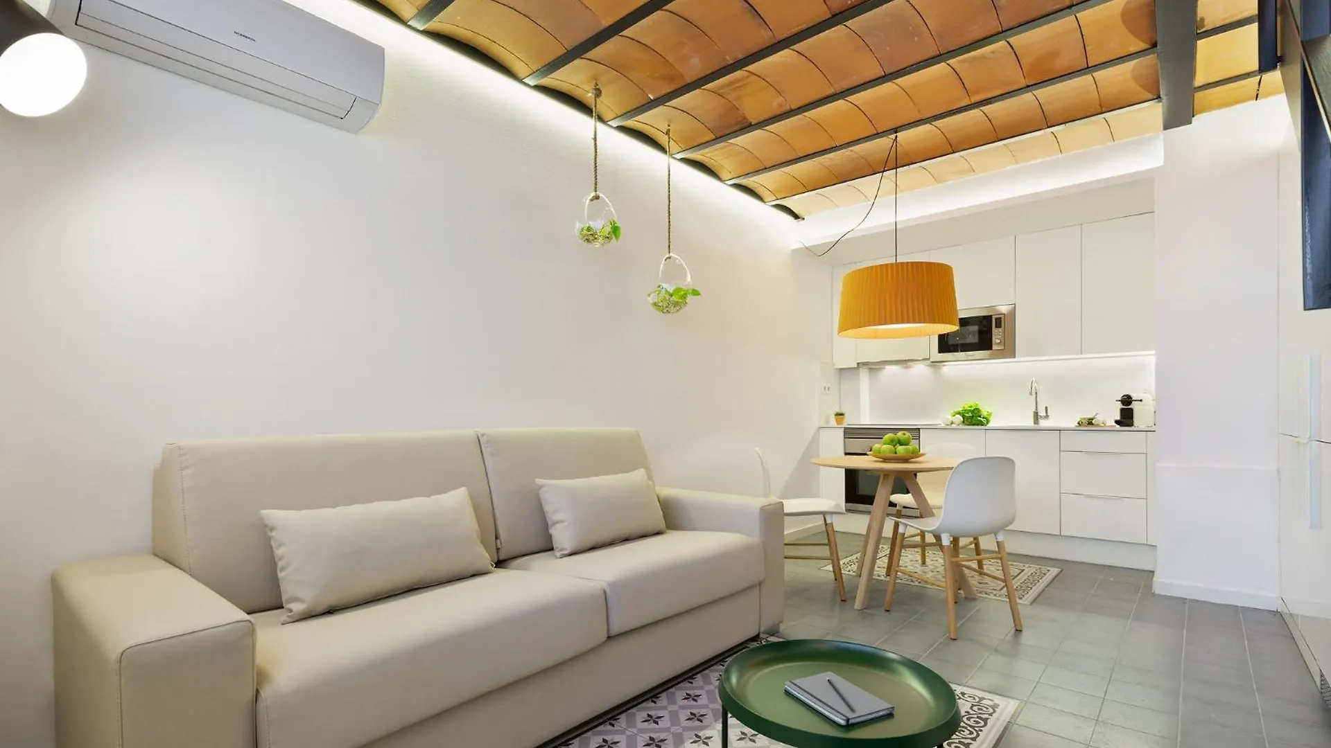 Ola Living Calabria Apartment Barcelona