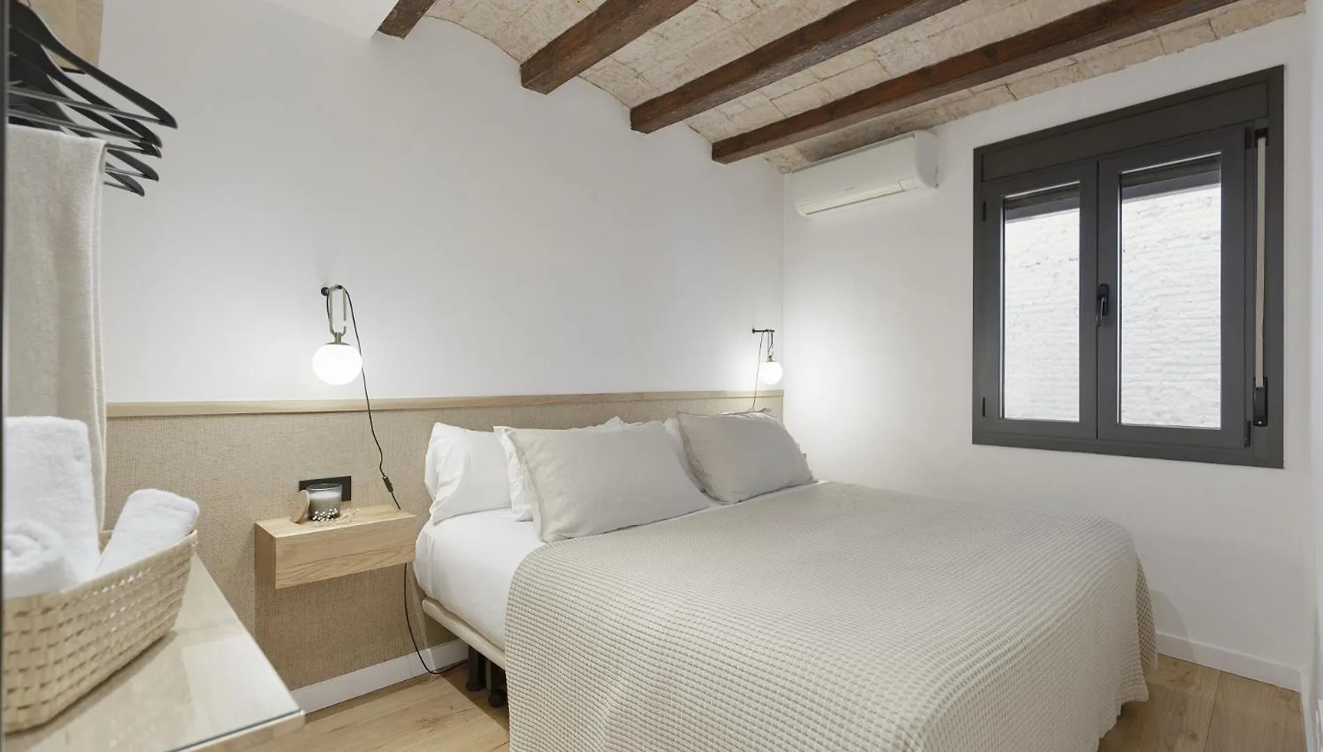 Ola Living Calabria Apartment Barcelona