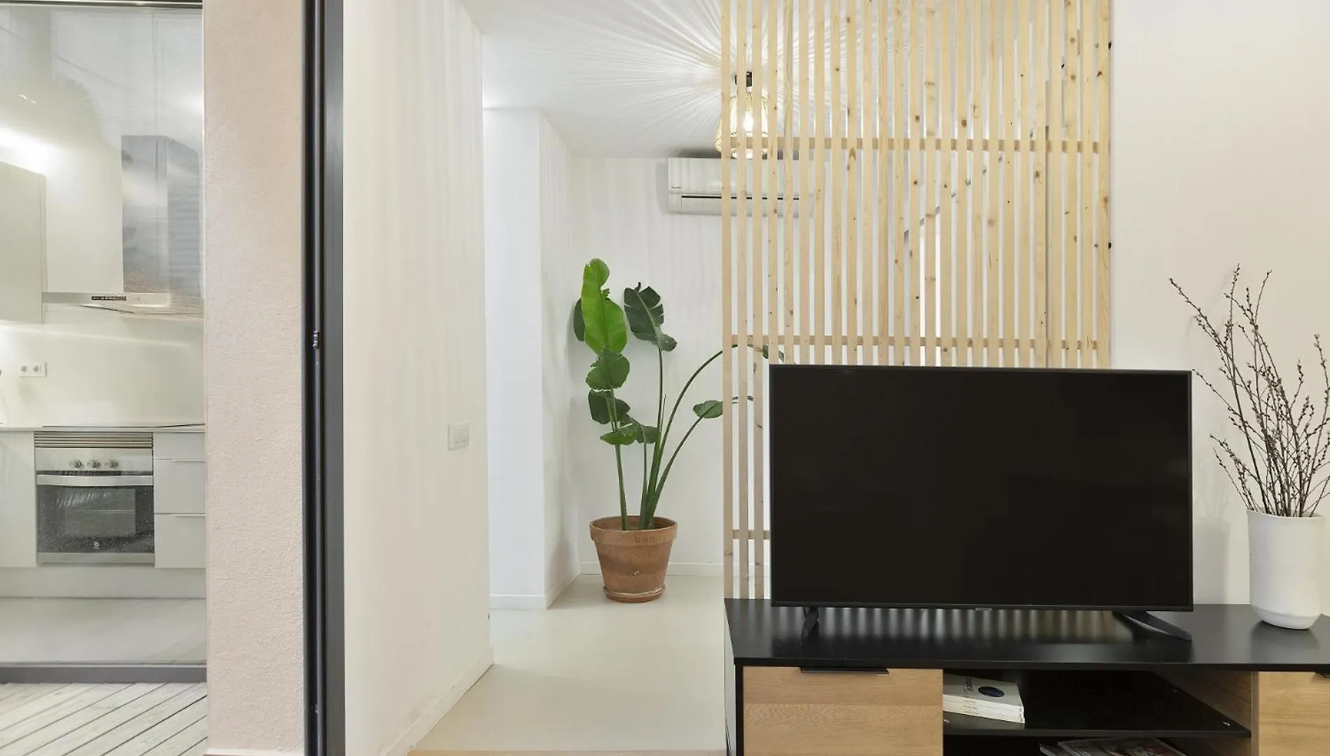 Ola Living Calabria Apartment Barcelona