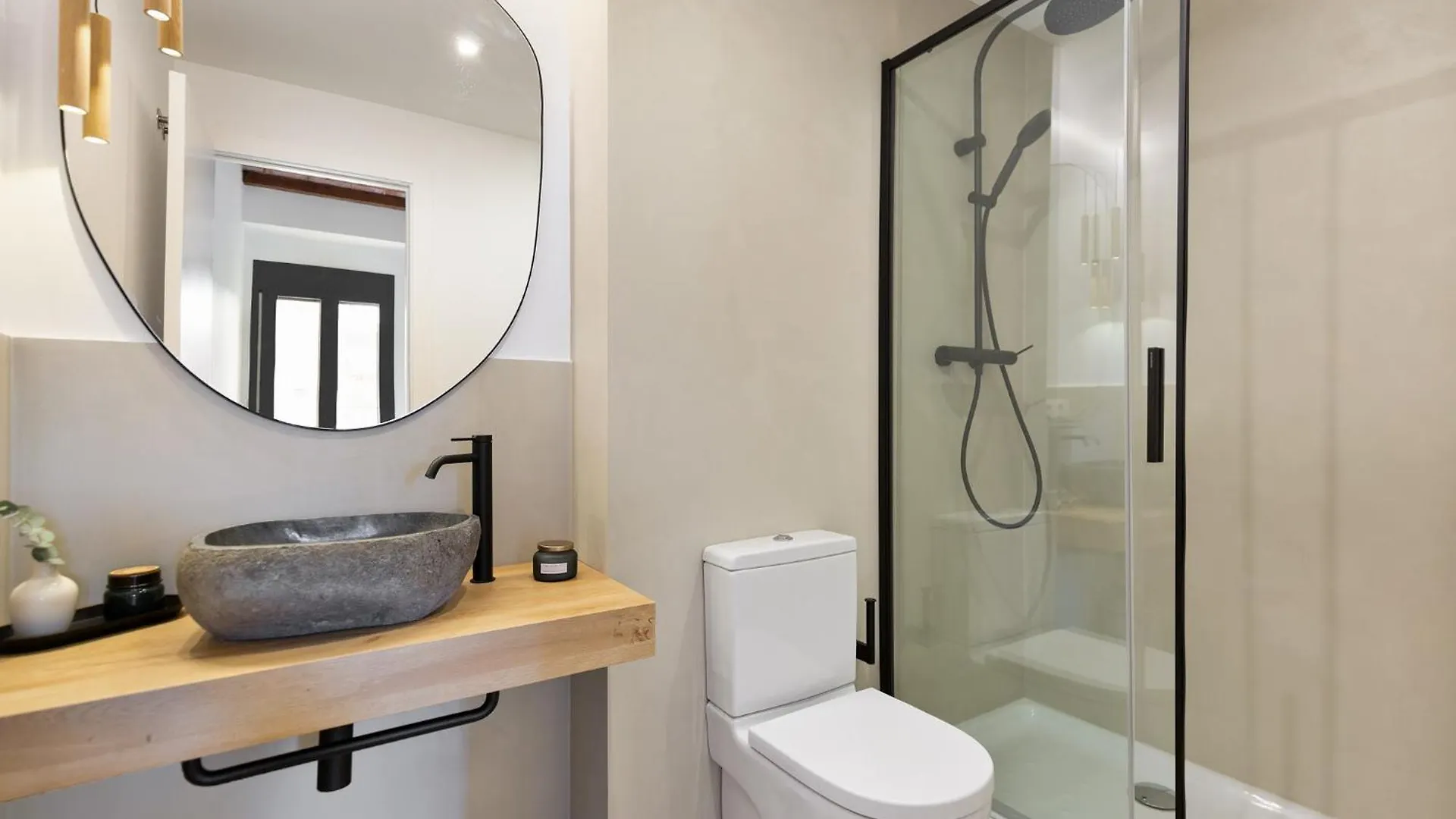 Ola Living Calabria Apartman Barcelona