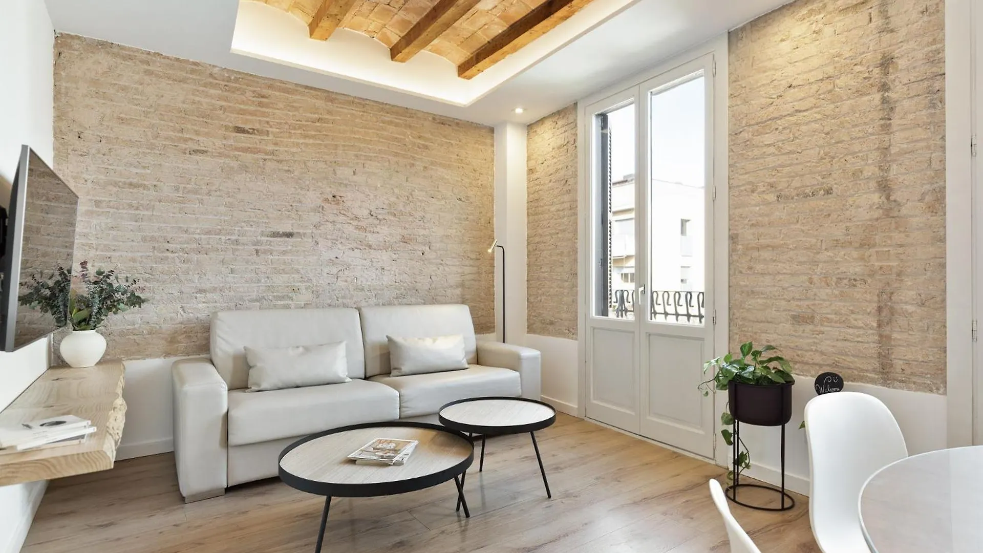 Ola Living Calabria Apartment Barcelona