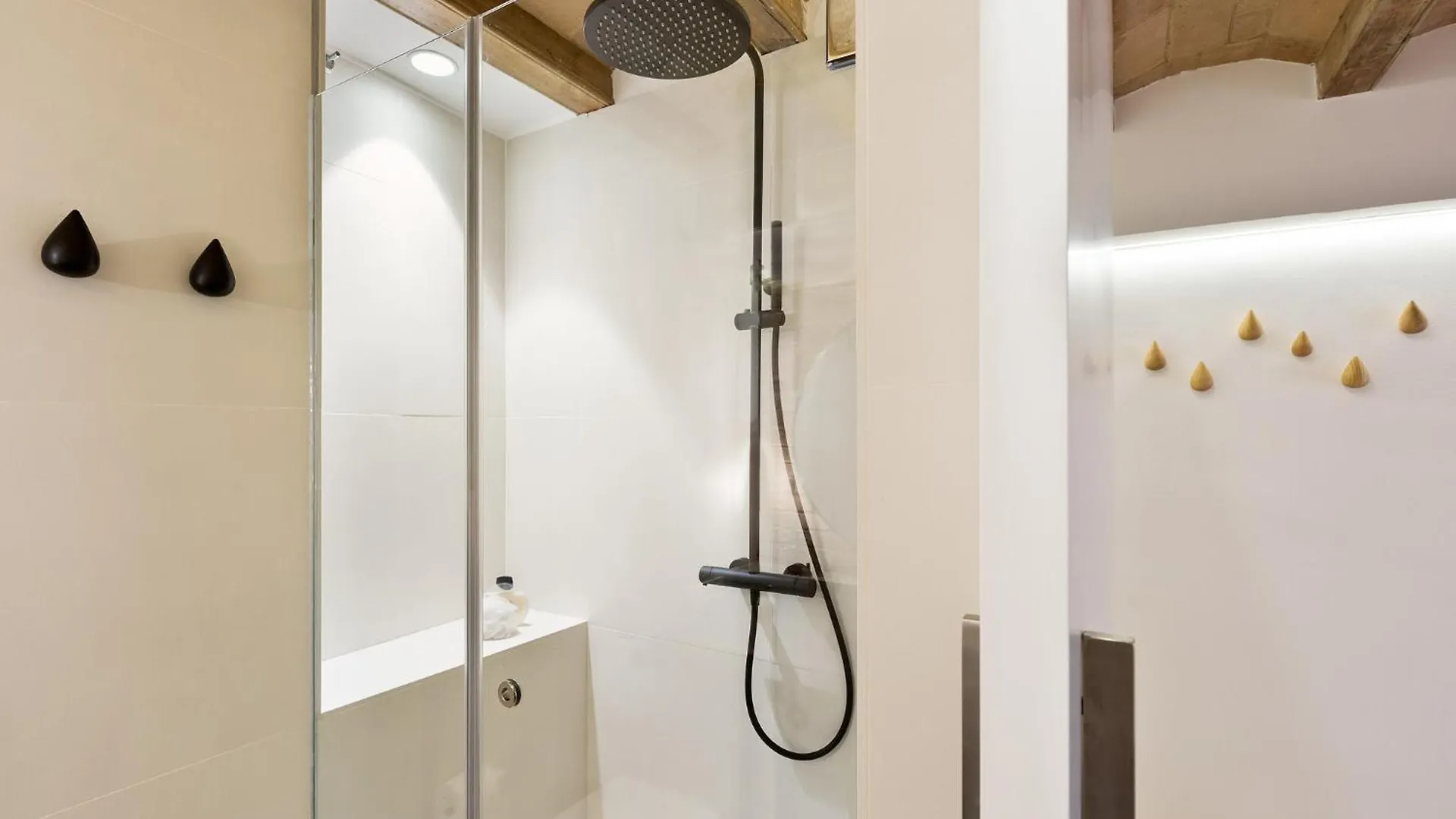 Ola Living Calabria Apartment Barcelona